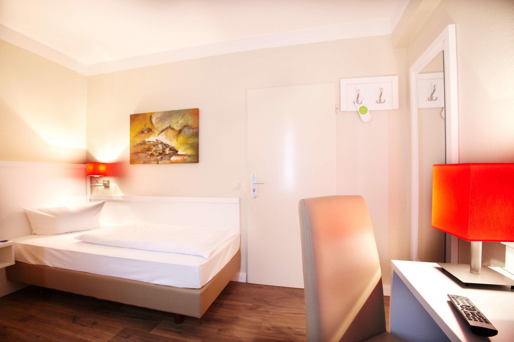 Hotel Ostseehalle Kiel By Premiere Classe Exterior foto