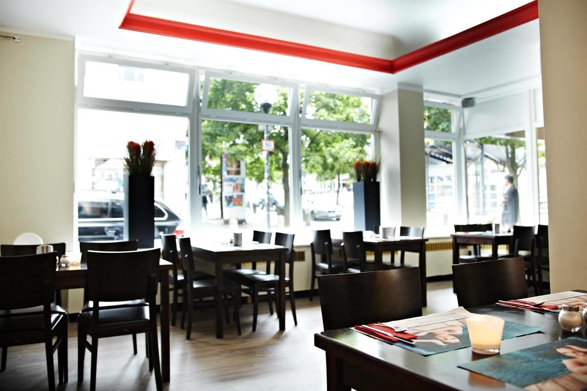 Hotel Ostseehalle Kiel By Premiere Classe Exterior foto