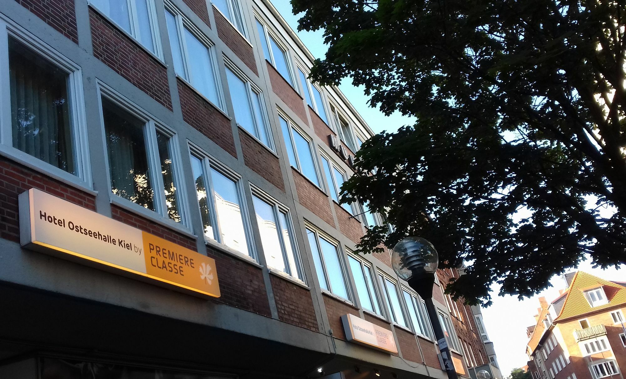 Hotel Ostseehalle Kiel By Premiere Classe Exterior foto